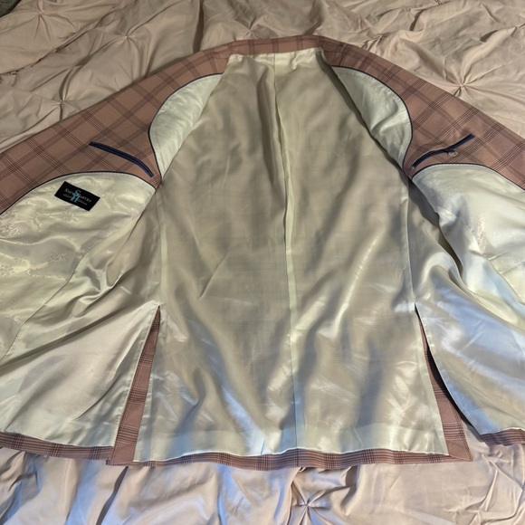 Steve Harvey Celebrity Edition Elegant Checkered Men's Blazer - Picture 7 of 13